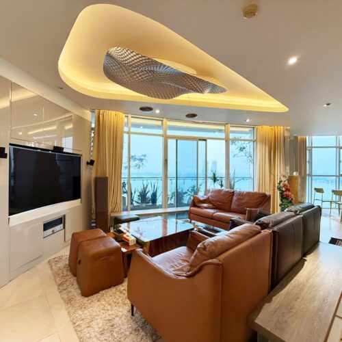 Breathtaking West-lake-view 2-bedroom apartment in Watermark for rent (1)