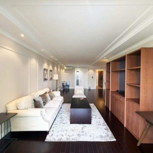 Capacious 3-bedroom apartment in P1 Ciputra for rent (1)