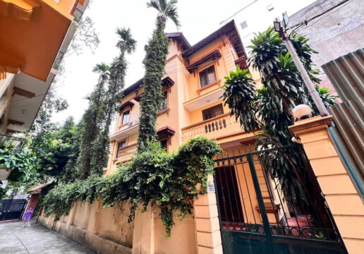 Old French-style pool villa for rent at alley No. 52 To Ngoc Van, Tay Ho, Hanoi (1)