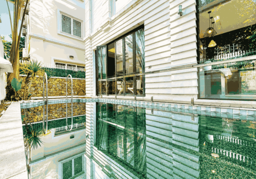 Affordable 4-bedroom pool villa in Vinhomes Riverside for rent (1)
