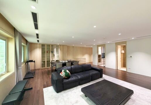 Big 3BRs apartment in G3 Ciputra for rent at a cheap price (1)