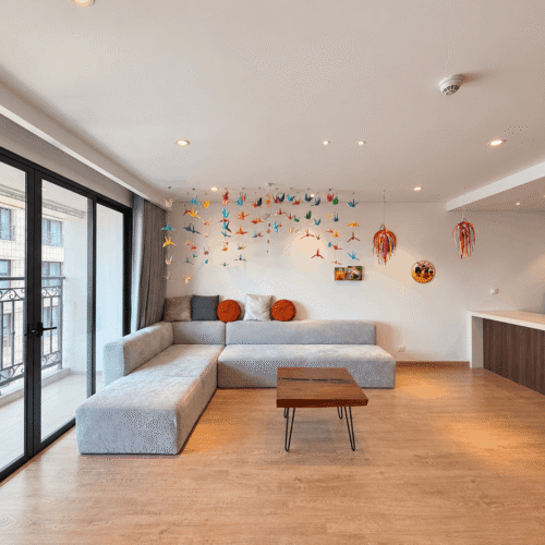 Jackie Realtor | Hanoi Real Estate Agency for Expats & Investors 6 Excellent 2-bedroom 111-SQM apartment in D Le Roi Soleil for rent (1)