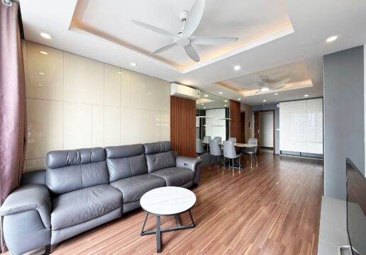 Ready-to-move 3BRs apartment in N01-T5 Ngoai Giao Doan urban for rent (1)