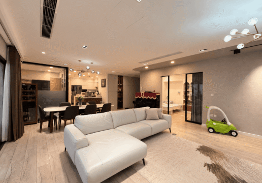 Stunning 3-bedroom apartment for rent in Kosmo Tay Ho (1)