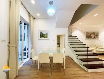 5-star furnished villa in Vinhomes Riverside with European style for rent (4)