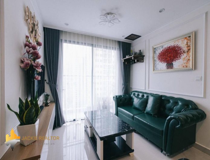 Amazing 2BRs apartment for rent in S2.06 Vinhomes Ocean Park (1)