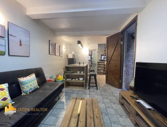 Amazing Vintage apartment for rent in Dang Thai Mai Str, Tay Ho Distr (2)