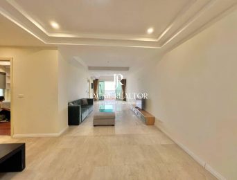 Amazing golf-view 3-bedroom apartment for rent at P2 Ciputra (4)