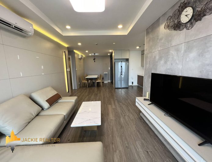 Amazing lake-view 3BRs apartment in Kosmo Tay Ho for rent (1)