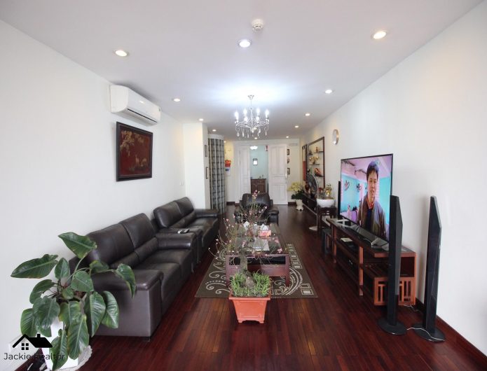 Apartments for rent in P1 P2 Ciputra Hanoi (1)