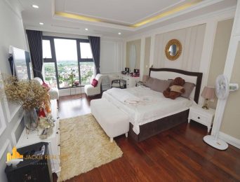Awesome 3-bedroom apartment for rent in D' Le Roi Soleil (5)