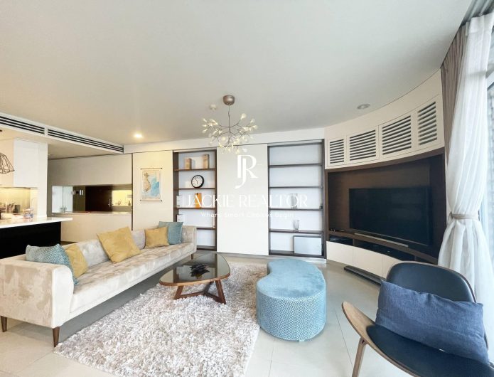 Awesome million-dollar view apartment in Watermark for rent (1)