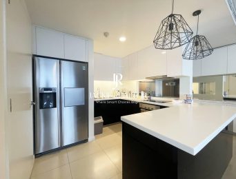 Awesome million-dollar view apartment in Watermark for rent (4)