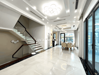 Bargain 225-SQM garden villa in Vinhomes Riverside for rent (3)