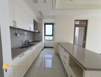 Basic furnishing 3-bedroom apartment for rent at Starlake Hanoi (3)