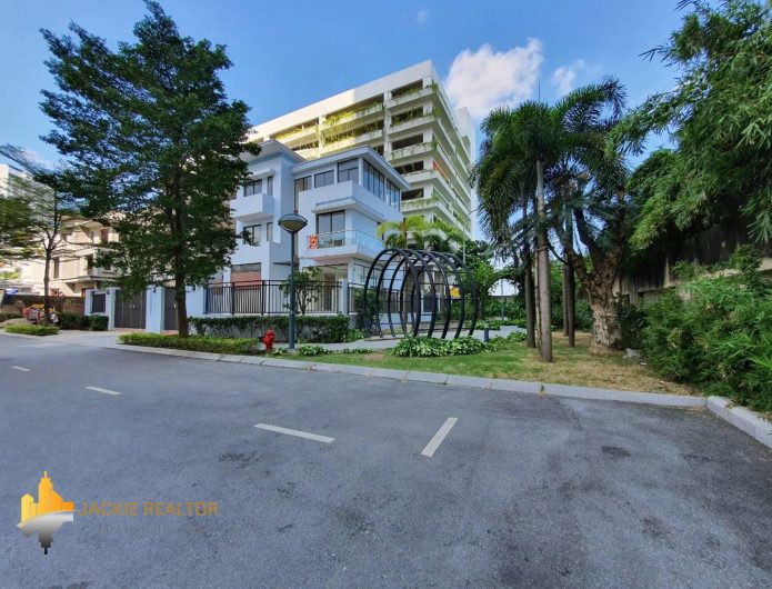 Basic lovely 6BRs villa in Hanoi Diplomacy Urban for rent (1)