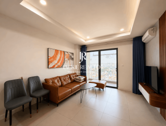 Beautiful 2-bedroom apartment at Kosmo Tay Ho for rent (4)