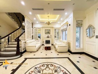 Beautiful 3-storey garden house for rent in Vinhomes Riverside (3)