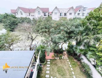 Beautiful 4BRs garden house in Vinhomes Riverside for rent (16)
