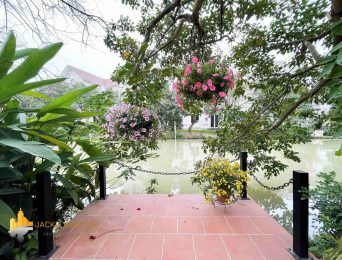 Beautiful 4BRs garden house in Vinhomes Riverside for rent (18)