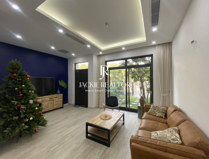 Beautiful 5-bedroom adjacent villa at Starlake for rent (1)