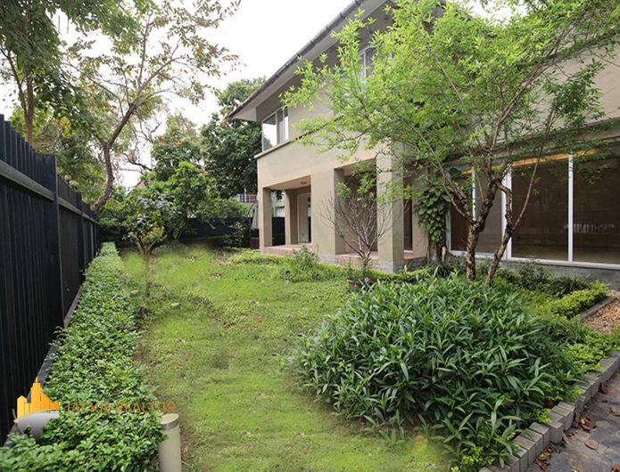 Beautiful grand pool & garden 3BRs villa for rent in Tay Ho Westlake (1)