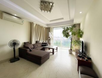 Beautiful lakeview apartment in Tu Hoa for rent (3)
