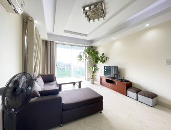Beautiful lakeview apartment in Tu Hoa for rent (4)