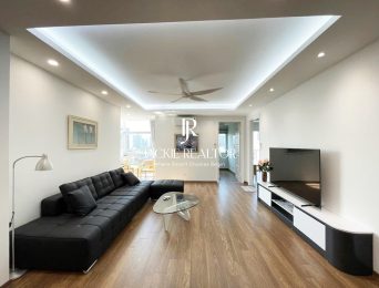 Beautiful modern 3-bedroom apartment at E5 Ciputra for rent (4)