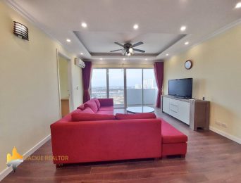 Beautiful red sofa apartment for rent at E1 Ciputra (2)