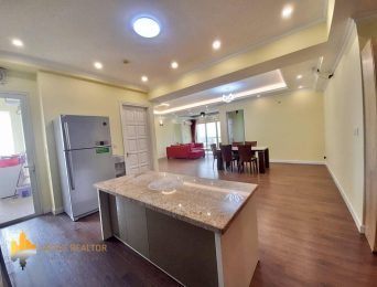 Beautiful red sofa apartment for rent at E1 Ciputra (5)