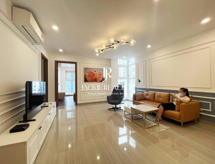 Bewitching 3 bedrooms in L3 Ciputra for rent (1)