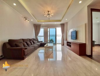 Big 154m2 apartment for rent in L2 Ciputra (9)