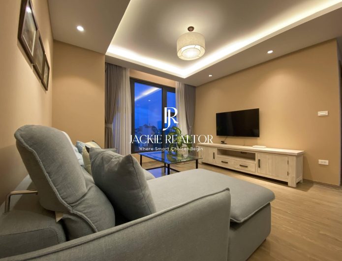 Big 2 - bedroom apartment for rent in D Le Roi Soleil Xuan Dieu, Tay Ho Westlake (1)