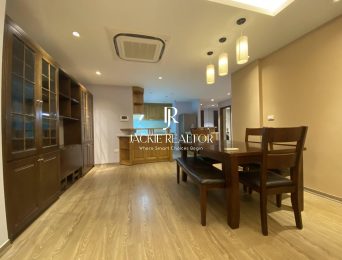 Big 2 - bedroom apartment for rent in D Le Roi Soleil Xuan Dieu, Tay Ho Westlake (2)