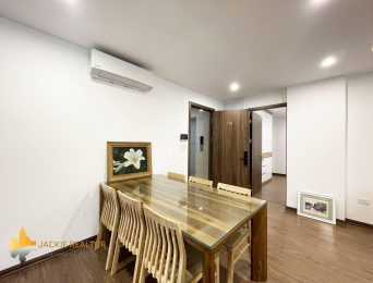 Big 2-bedroom apartment for rent in Xuan Dieu, Tay Ho, Hanoi (5)