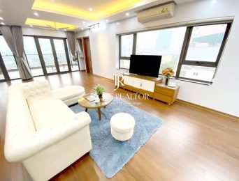 Big 3-bedroom apartment for rent in Trinh Cong Son Str (3)