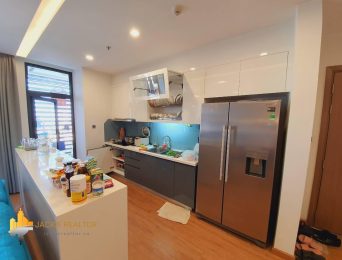 Big 3BRs lake view apartment for rent in Vinhomes Metropolis (13)