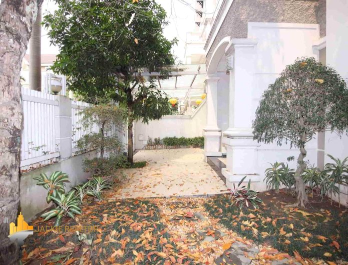 Big Ciputra villa for rent near UNIS, SIS & Hanoi Academy (3)