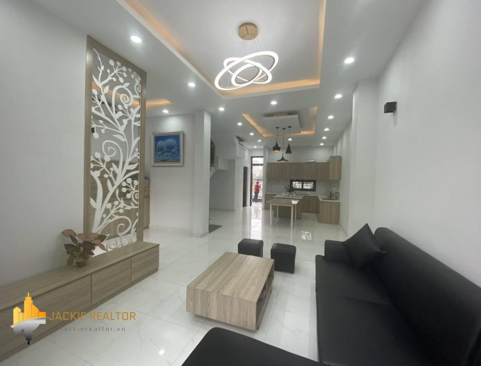 Big garden 4BRs Starlake villa for rent (1)