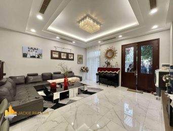 Big rental adjacent house at Vinhomes Riverside (3)