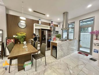 Big rental adjacent house at Vinhomes Riverside (4)