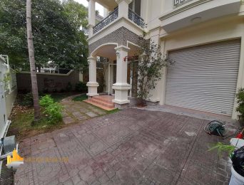 Big unfurnished 5-bedroom villa in Ciputra Hanoi for rent (1)