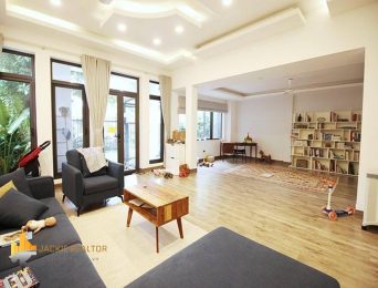 Big villa for rent in D3, Ciputra near UNIS school (3)