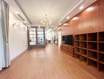 Big well-renovated 6-bedroom house in T Ciputra for rent (3)