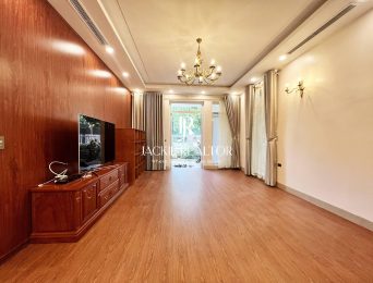 Big well-renovated 6-bedroom house in T Ciputra for rent (4)