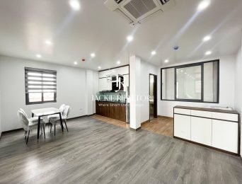 Brand-new 2BRs apartment for rent at alley 31 Xuan Dieu Street (3)