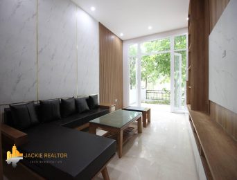 Brand-new 4BRs villa at Ciputra for rent (2)