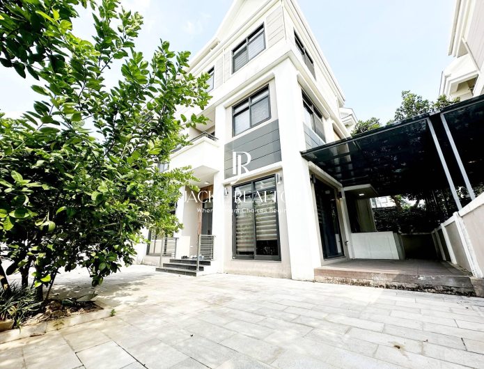 Brand-new 5BRs semi-detached house in Starlake for rent (1)