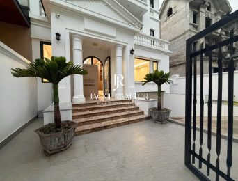 Brand-new luxurious grand villa at K7 Ciputra for rent (3)